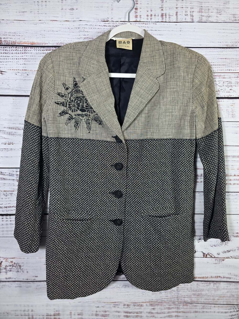 VTG Max Studio Blazer size 0 (Small) Blk/white Sun Embroidered